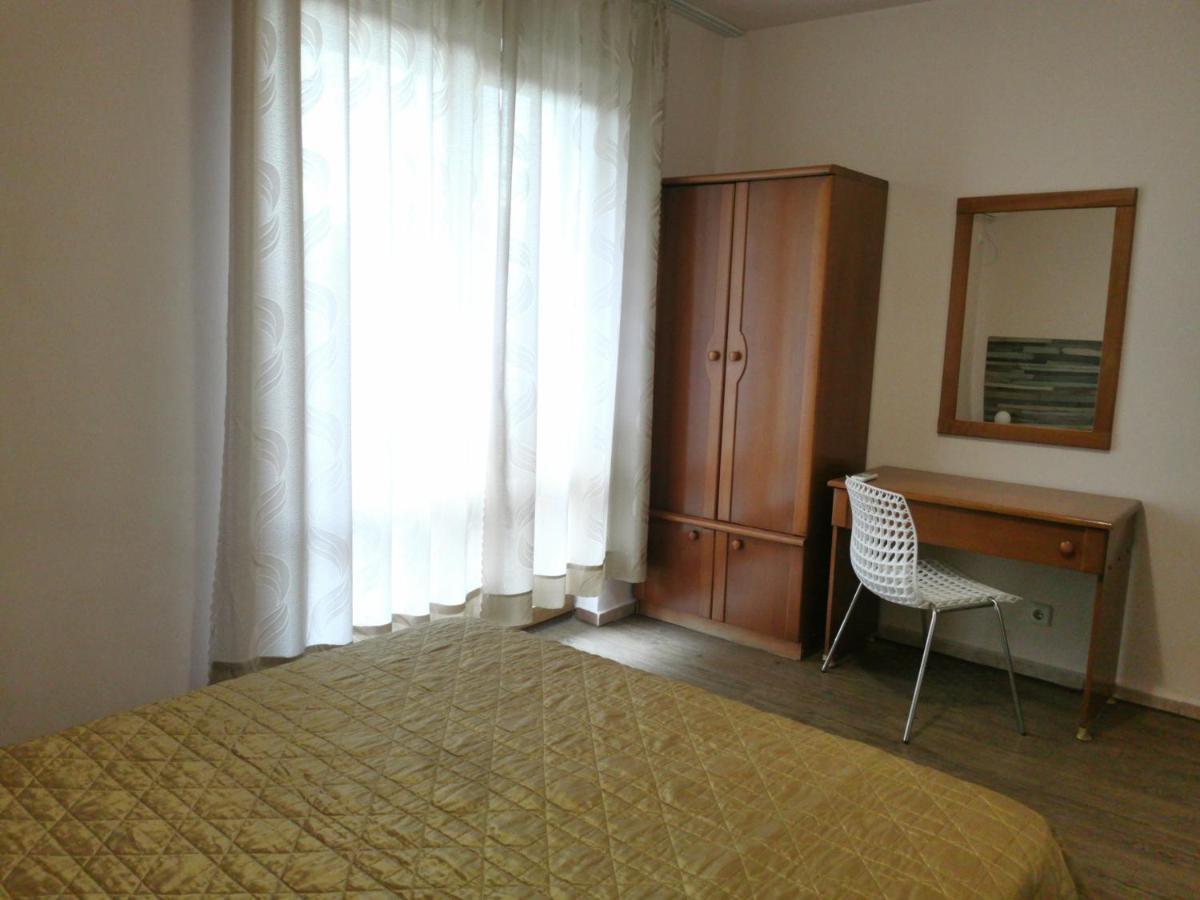 Family Hotel Kosko เชอร์โนโมเรทส์ ภายนอก รูปภาพ